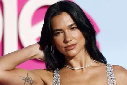 Dua Lipa Shows Off Her Bleached Eyebrows For The First