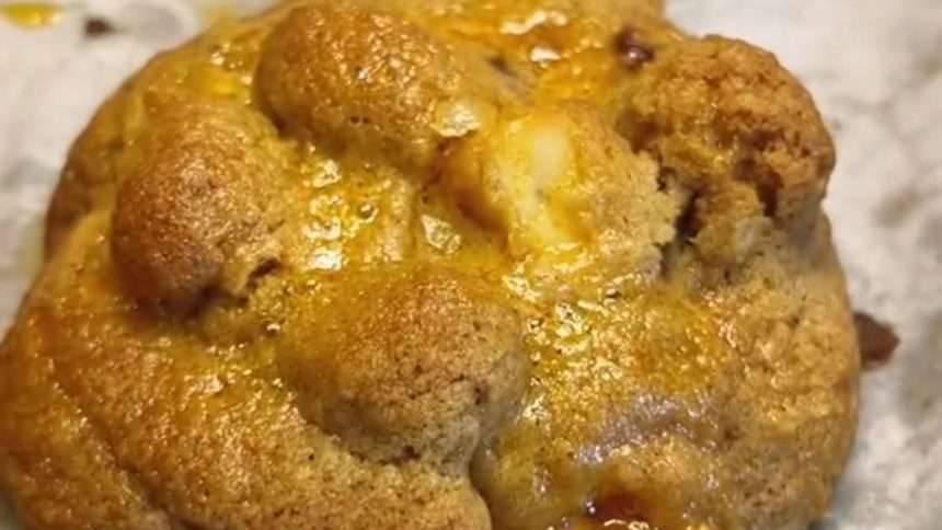 Foodie Reveals Recipe For Incredible Chicken Nugget Cookies Served With