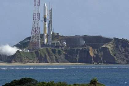 Japan Cancels Lunar Launch Of H Iia Rocket Due To Strong
