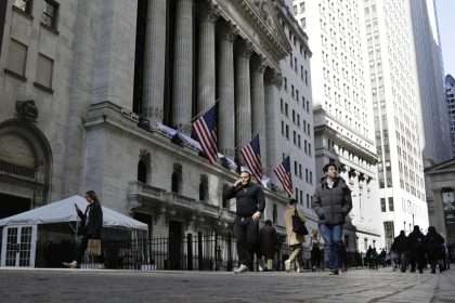 Stock Market Today: Wall Street Quietly Tumbles Ahead Of Fed