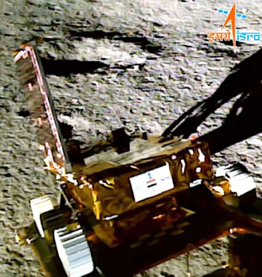 China's Top Scientist Claims India Won't Land On The Moon