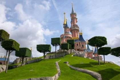 Disneyland Paris Lists Park Trees As Attractions On Official App
