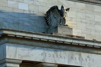Fed Pauses Rate Hikes While Reviewing Further Data