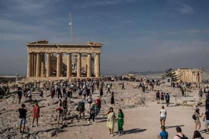 Greece's Acropolis Begins Timed Ticket System And Limits On Number