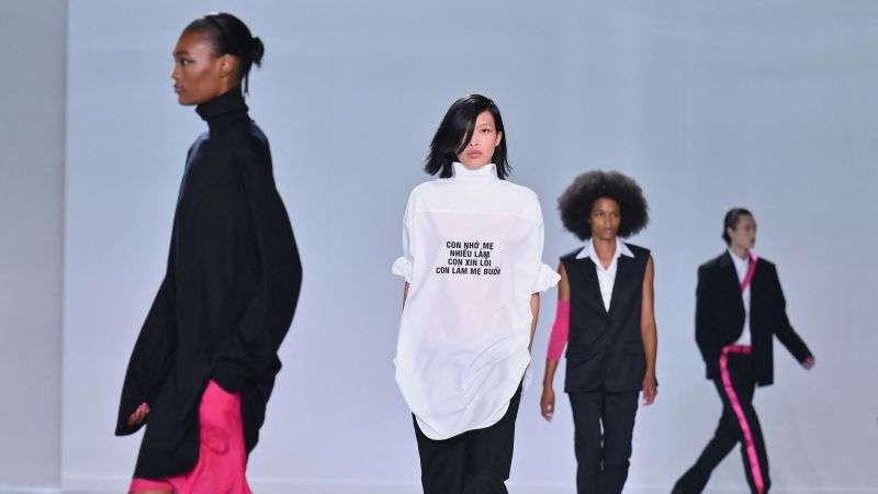 Helmut Lang Is Back On The Runway, With Top Designer