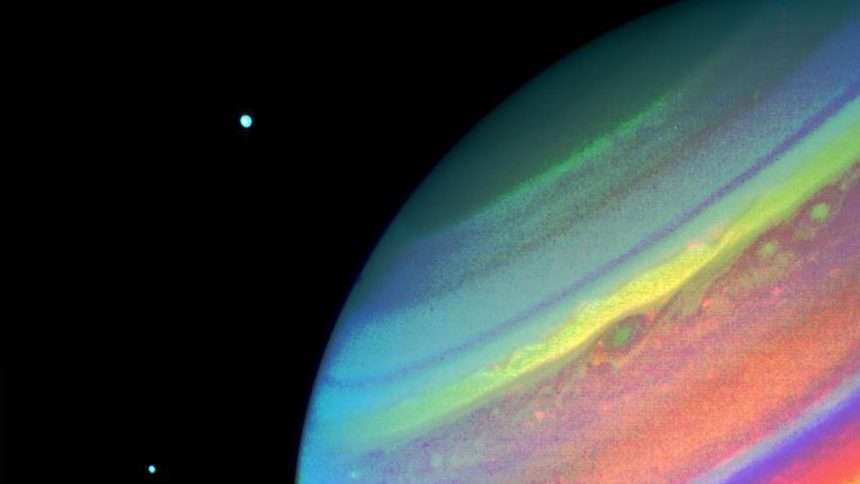 Historic Space Photo Of The Week: Voyager 2 Scouts Saturn's