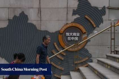 Hong Kong Stocks Fall As China Evergrande Cancels Creditors Meeting,