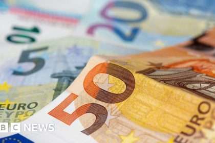 Irish Government Warns It Could Overheat Economy Bbc