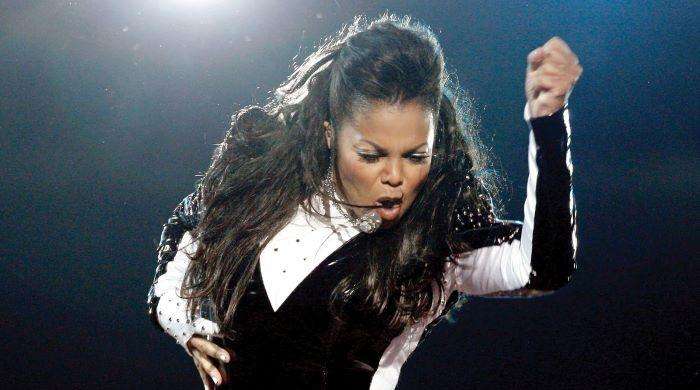 Janet Jackson Glamour In Chic Brown Leather Dress At Christian