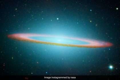 Nasa's Hubble Telescope Captures The Breathtaking Sombrero Galaxy More Than
