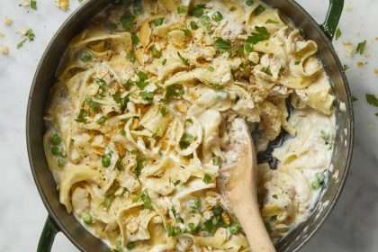 One Pot Creamy Tuna Noodle Casserole Recipe