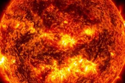 Part Of The Sun Breaks Off, Leaving Scientists Confused