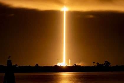 Spacex Launches 22 Starlink Satellites Into Orbit From Florida (video)