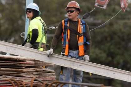 Us Jobs Rose More Than Expected In August