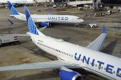 United Airlines Resumes Operations After Grounding Aircraft