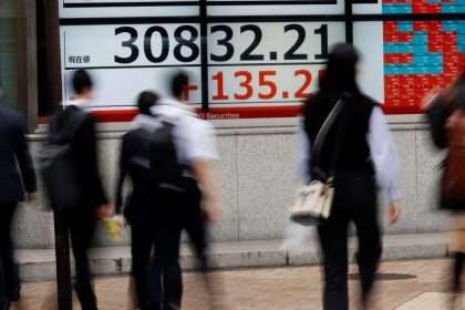 Asian Stocks Slump As Traders Wary Of Inflation Data