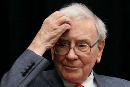 Buffett's Berkshire Reveals Weaknesses, May Raise Recession Fears