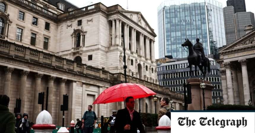 Citibank Predicts No Interest Rate Cuts Until 2025