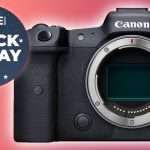 Crazy Black Friday Camera Sale Is Still On! Save $900