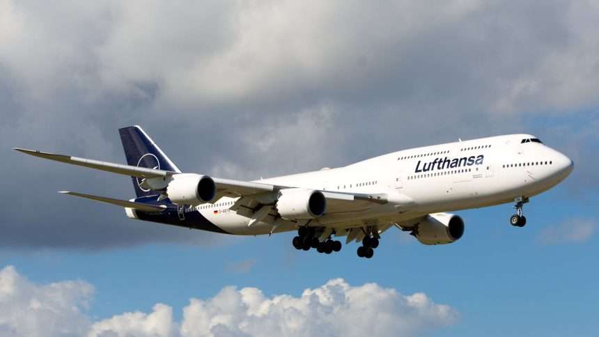 Lufthansa Plans New First Class Cabin For Boeing 747 8 Aircraft