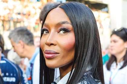 Naomi Campbell Was Spotted Wearing A Huge Diamond Ring On