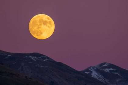 November's Full Beaver Moon Will Shine Brightly This Weekend