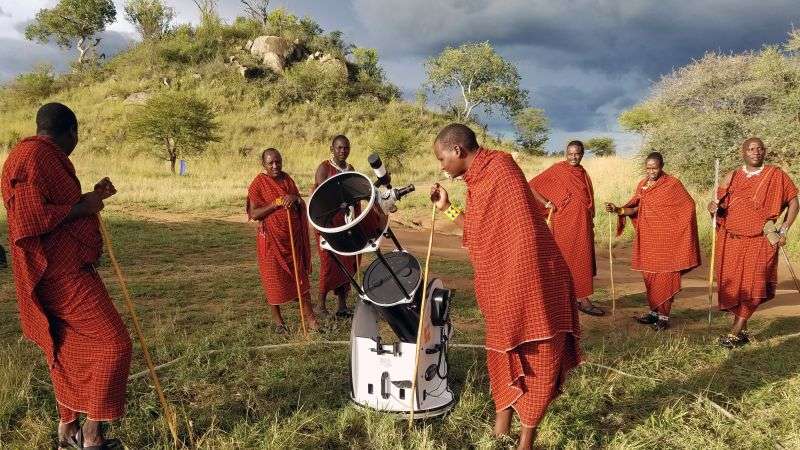 "traveling Telescope" Gives Children The Motivation To Look At The