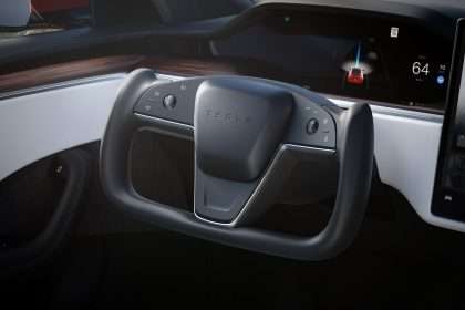 Consumer Reports Says Tesla's Autopilot Recall Fix Is ​​'inadequate'
