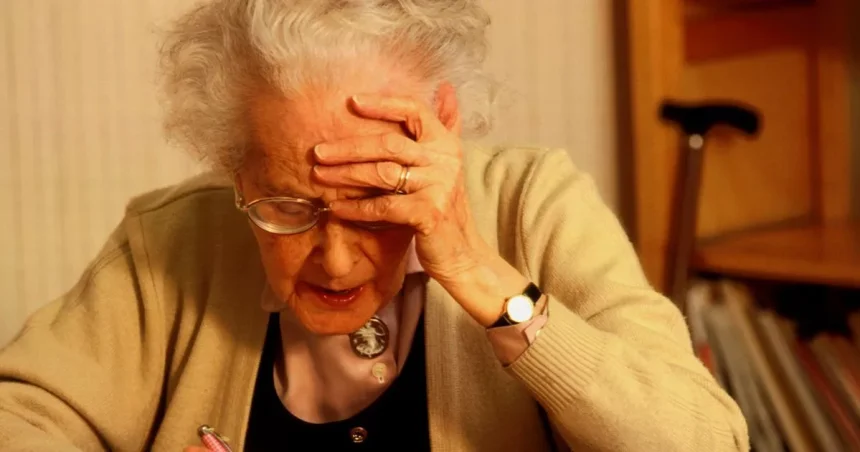 Early Warning Signs Of Dementia That Can Be Seen By