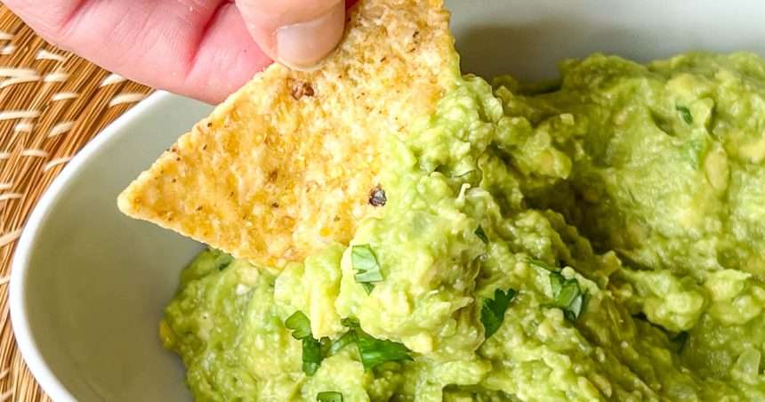 Guacamole Recipe Made With 4 Ingredients