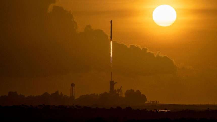 Iconic Spacex Booster Falls Into Ocean And Is Damaged