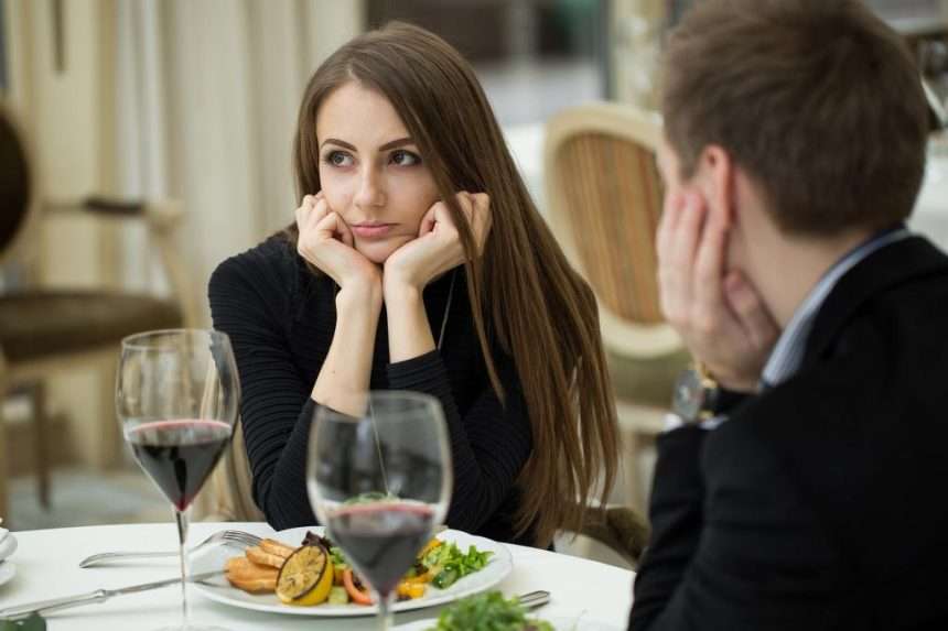 Is Your Date A Narcissist? 3 Ways To Tell Right