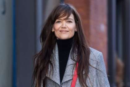 Katie Holmes Ditches Her Spacious Tote Bag For A Compact