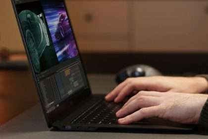 Lg's New Ultralight Gram Laptop Includes Some Oled Screens And