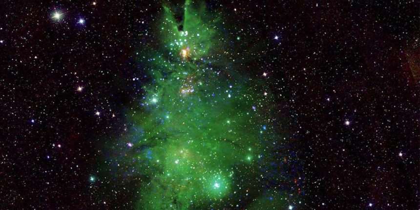 Nasa Observatory Photographs The "christmas Tree Cluster" In Space