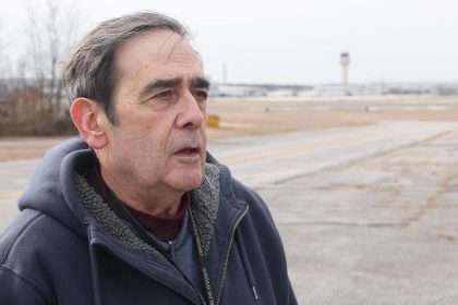 Pilots Using Macarthur Airport Taxiway Ask Islip To Resolve Legal