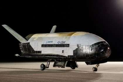 Spacex And Space Force Plan To Launch Secret X 37b Spaceplane