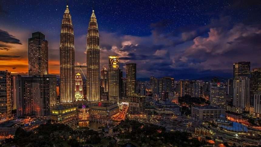 Year End Travel 2023: Have 100,000 Rupees? Escape To Malaysia |