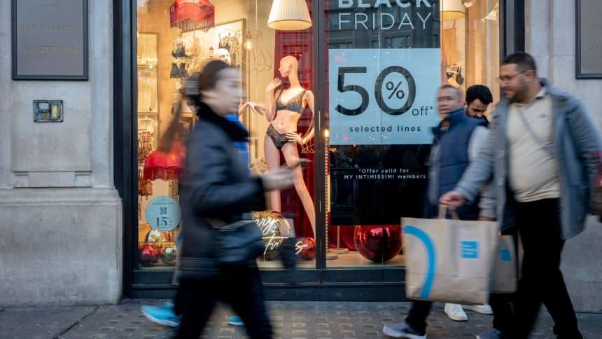 Black Friday Shoppers Helped The Uk Economy Recover Better Than
