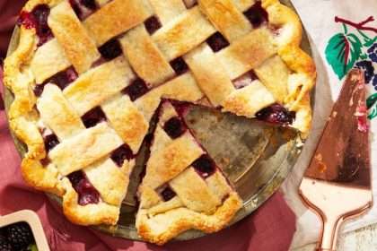Blackberry Sour Cream Pie Recipe