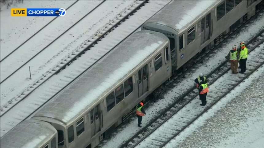 Cta Chicago: Orange Line Train Service Suspended Due To Track