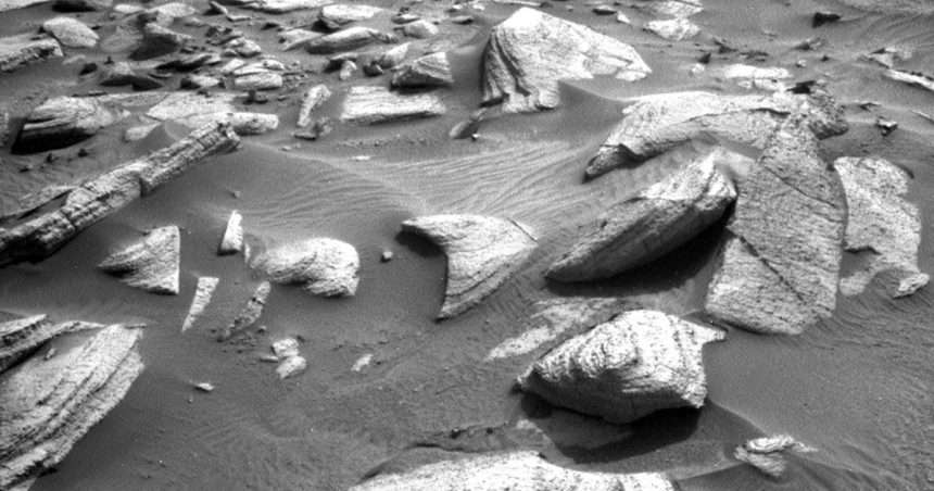 Nasa Spacecraft Discovers 'star Trek' Symbol On Mars
