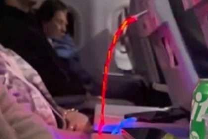 Passenger Furious After Using Flashing Mobile Phone Charger During 6 Hour
