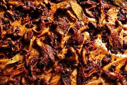 Recipe For Roasted Mushrooms Sprinkled With Soy Sauce And Honey