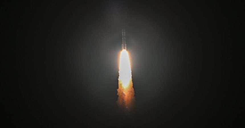 Us Lunar Lander Faces Problems After Vulcan Rocket Launch