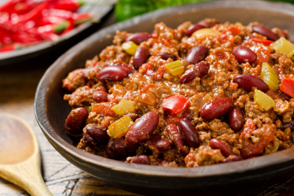 Warm Up With This Healthy Chili Con Carne Recipe (vegan