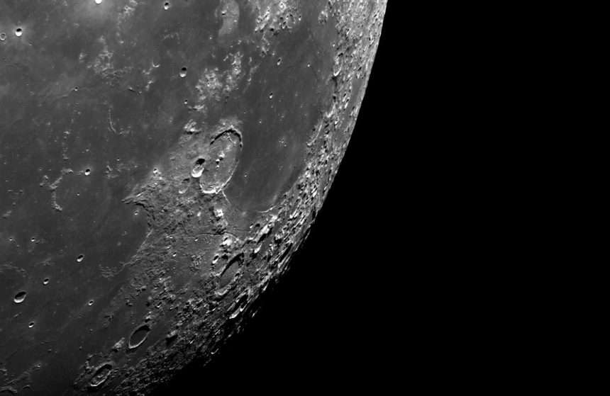 Nasa Committee Warns Moon Plan May Be Too Ambitious