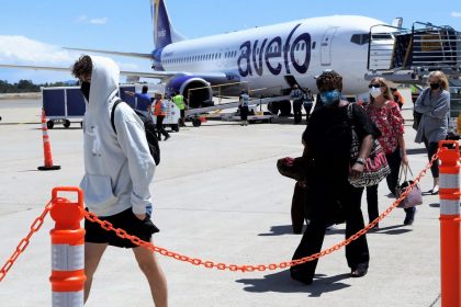 Avero Airlines To End Service From Redding To Burbank In