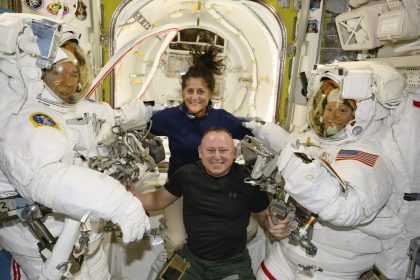 Nasa Astronauts Will Stay On The Space Station Longer To