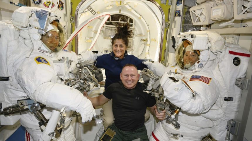 Nasa Astronauts Will Stay On The Space Station Longer To
